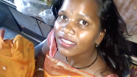 Hot amateur brunette in pink top gets her pussy wet