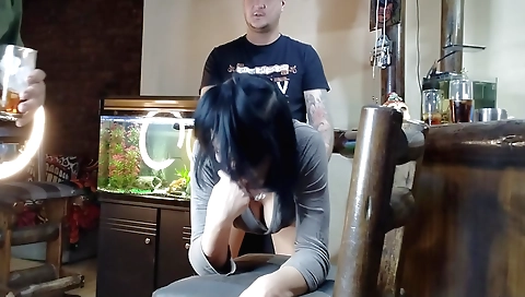 Indian girl with a sexy body and big tits is showing