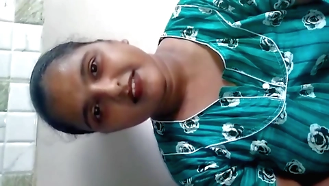 Indian teen babe gives a nice blowjob in pov scene