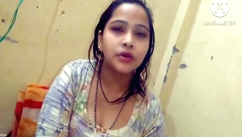 Amateur stepsister gets a blowjob by her older stepbrother