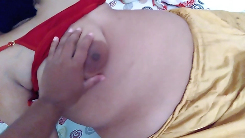 Indian bhabhi mast chudai kiy kiy aate hain aur mast chudai kiy