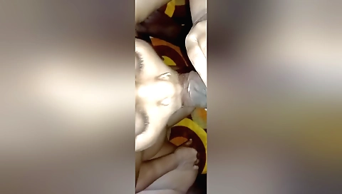 Indian brunette shows her mouth and tongue in the hd video