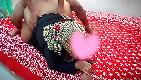 Indian brunette gets fucked in her asshole by her mother