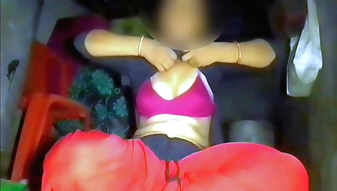 Indian chick 18+ naked on cam in homemade solo vid