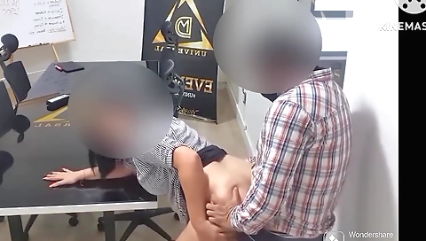 Hindi porn actress in sexy clothes filming in office