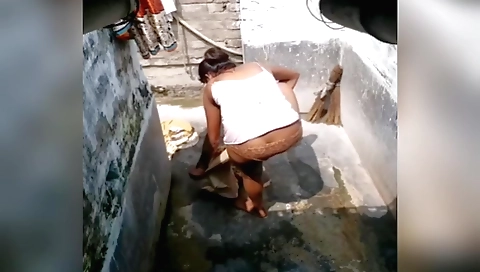 naked solo female in the village with bra bikini film