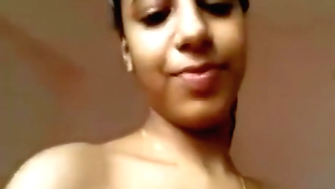 Busty Indian woman shows her hairy pussy in her homemade video