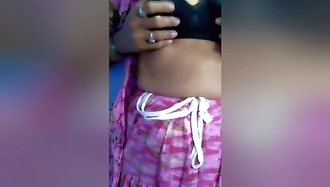 Indian brunette shows her body and pussy from behind