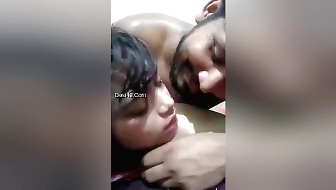 Indian chick getting fucked in her tight cunt video