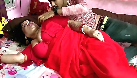 Morning Sex In Indian Hot Stepmom Sex! Today I Fuck Her 1st Time!!