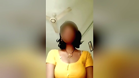 Big boob babe is making a homemade hot video in this one