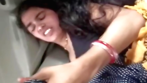 Indian brunette with a beautiful body gets screwed on the car