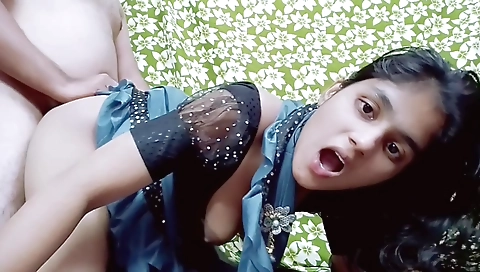 Indian babe padosi bhabhi ki chudai is a beautiful brunette