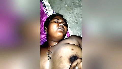 Indian babe with big tits fucks and cums on the bed