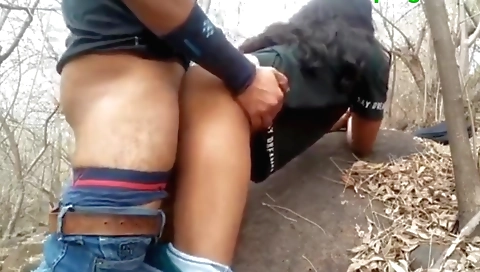 Indian video with a small blonde face and a big booty