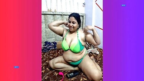 Indian hottie with a fat booty fucks at wedding night