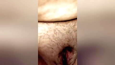 Indian chick has a hairy pussy and she likes to fuck it