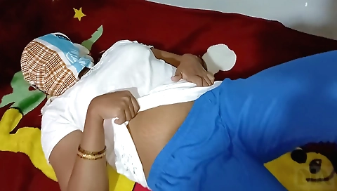 chubby girl and her horny boyfriend in amateur porn video