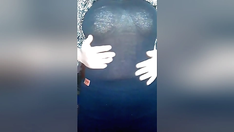 Indian babe with a perfect body is masturbating in her bed