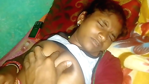 Amateur brunette fetish porn with hairy teen aunty boobs