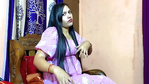 Indian exgirl comes to my house to show her big boobs