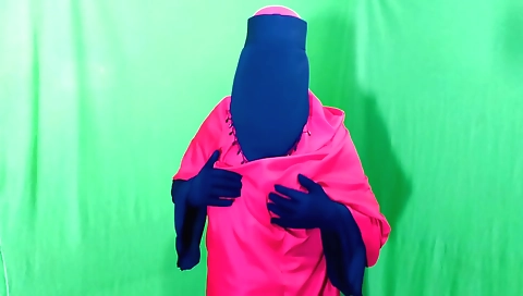 Indian housewife is playing with her hair in a solo video