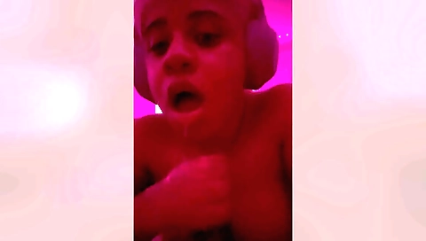 Indian porn video with a brunette slut sucking a dick