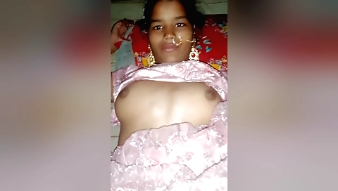 Indian bimbo copulated with her friend and then got it in her mouth