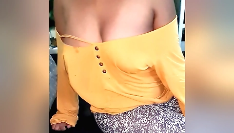 Indian solo amateur video showing a beautiful body