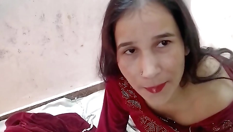 Indian girl with small tits rides a cock in the bedroom