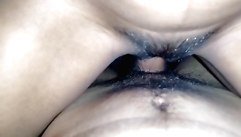 Indian bhabhi fucks his lover in the oyo hotel room