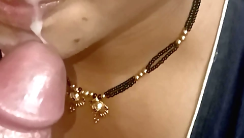 Face fingering and facial cumming in a hard sex vid