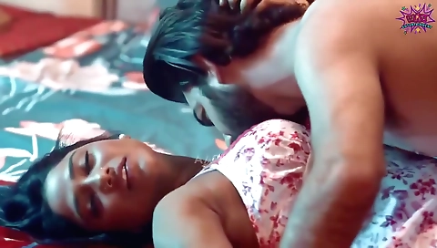 Indian amateur girl gets fucked and penetrated in the bedroom