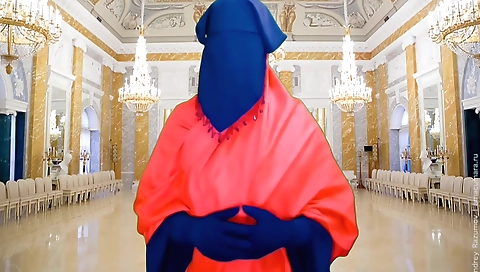 Indian solo housewife with a sexy body enjoying herself