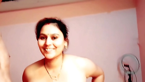 Big ass brunette with a big ass is sharing a hot night