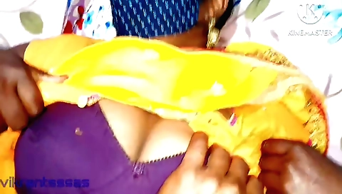 Busty brunette shows her tight pussy in the webcam clip