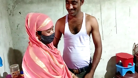 Indian brunette amateur gets her tight pussy banged