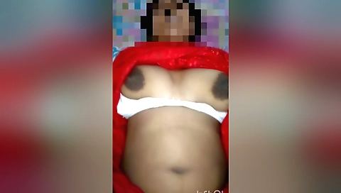 Indian brunette with hairy pussy shows off her pussy