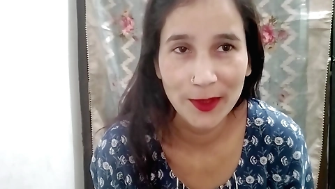 Indian beauties small tits and tiny body in homemade video