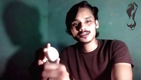 Indian guy eats nothing in amateur movie with a hottie