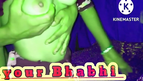 Devar bhabhi is a great massage girl in this video
